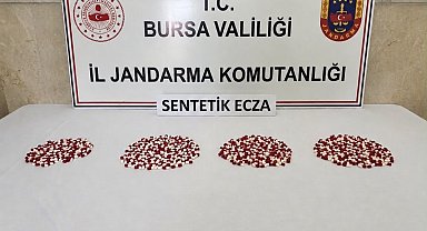 Bursa'da uyuşturucu operasyonu: Bin 98 adet sentetik ecza ele geçirildi