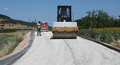 Büyükşehir Nilüfer'de yolları yeniliyor