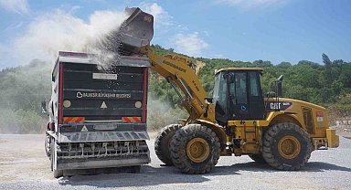 Büyükşehir, Orhanlı-Çiftlikköy arasındaki yolu iyileştirdi