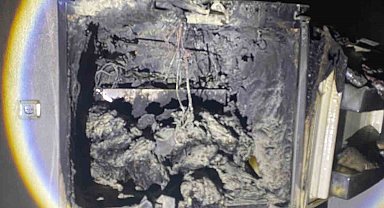 Buzdolabı bomba gibi patladı