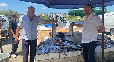 Çarşambalı balıkçı ikizler 40 yıldır aynı tezgahta