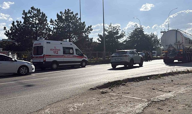 Çevre yolunda otomobilin çarptığı kadın yaralandı