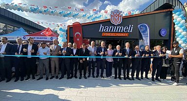 Çorum'da yerel üreticilerin ürünlerini vatandaşlarla buluşturan market hizmete açıldı