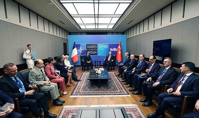 Cumhurbaşkanı Erdoğan, Fransa Cumhurbaşkanı Macron ile bir araya geldi