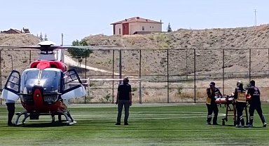 Darende'de evde düşen 98 yaşındaki kadın hava ambulansıyla Malatya'ya sevk edildi