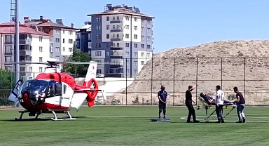 Darende'de mide kanaması geçiren hasta, hava ambulansla Malatya'ya sevk edildi