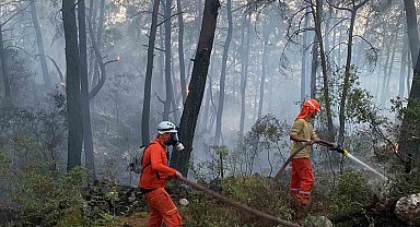 Datça MAG AME ekipleri Göcek'teki orman yangınına destek verdi