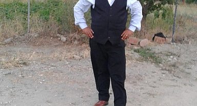 Dereye devrilen traktör sürücüsü hayatını kaybetti