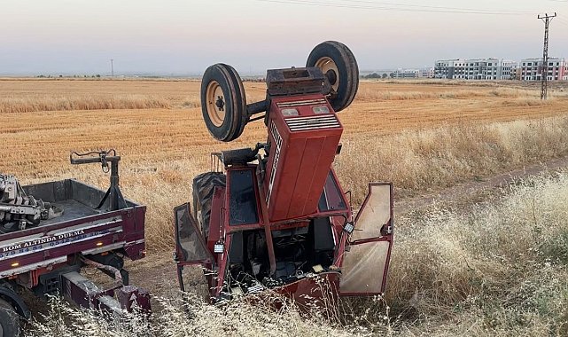 Devrilen traktörün sürücüsü burnu bile kanamadan kurtuldu