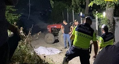 Devrilen traktörün sürücüsü hayatını kaybetti