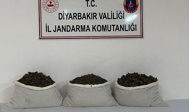 Diyarbakır'da 107 kilo esrar maddesi ele geçirildi