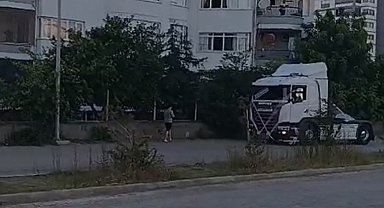 Düğün konvoyunda havalı korna çalan 8 kamyon sürücüsüne 168 bin TL ceza