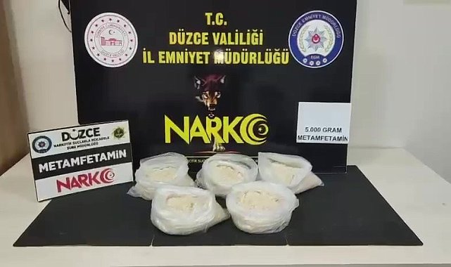 Düzce'de 5 kilo metamfetamin ele geçirildi