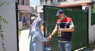 Düzce'de atık yağ kampanyasına katılanlara sıvı yağ hediyesi