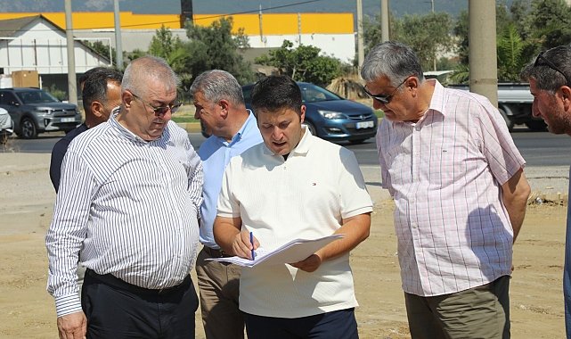 Edremit'te trafiği rahatlatacak yan yol çalışması
