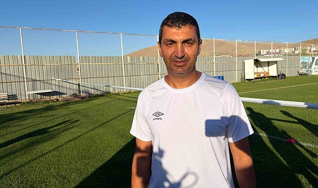 Elazığspor Teknik Direktörü Bozkurt: "Kadro kalitemiz her anlamda iyi"