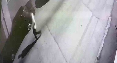 Elini öptüğü yaşlı adamın 2 milyon liralık altınını çalan dolandırıcı başka bir vurgunun parasıyla yakalandı
