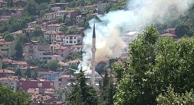 Elmas nineyi yangından itfaiyeciler kurtardı