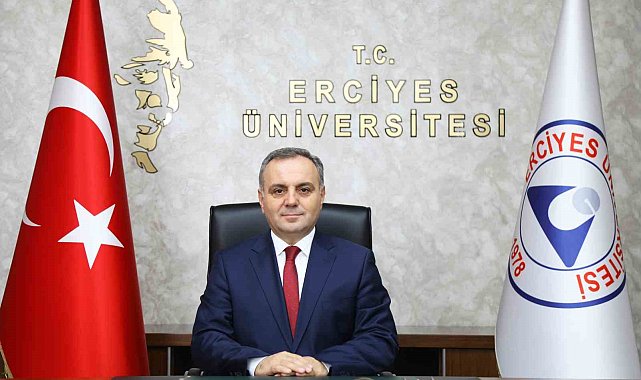 ERÜ Rektörü Prof. Dr. Altun: "Milletimiz, sarsılmaz birlik ve beraberliğini tüm dünyaya göstermiştir"