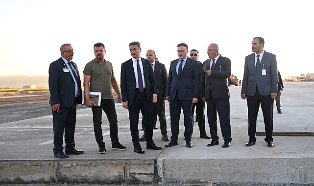 Erzurum Havalimanı'ndaki çalışmalara yerinde inceleme