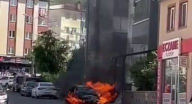 Erzurum'da otomobil alev topuna döndü
