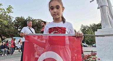 Eskişehir'de miniklerden 15 Temmuz'da anlamlı Sancak Koşusu