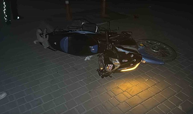 Eskişehir'de polisten kaçan motosikletli kaza yaptı