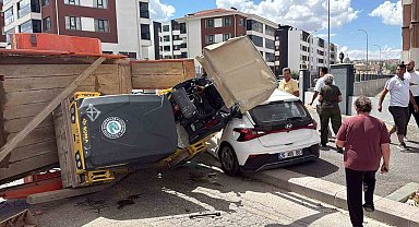 Eskişehir'de silindir yüklü römork, sürücü adayı aracını ezdi: 2 yaralı