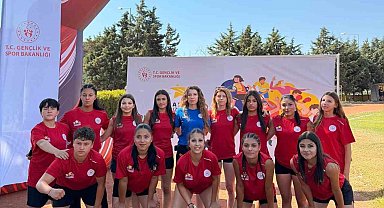 Eskişehir'in ragbi sultanları namağlup şampiyon
