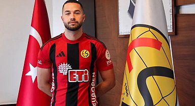 Eskişehirspor'da çifte transfer: Hem iç hem dış transferde imzalar atıldı