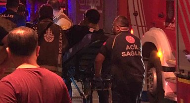 Fatih'te 4 katlı binada çıkan yangında bir itfaiye eri yaralandı