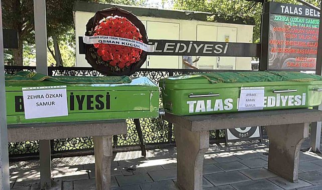 Feci kazada hayatını kaybeden anne ve 8 aylık bebeği yan yana toprağa verildi