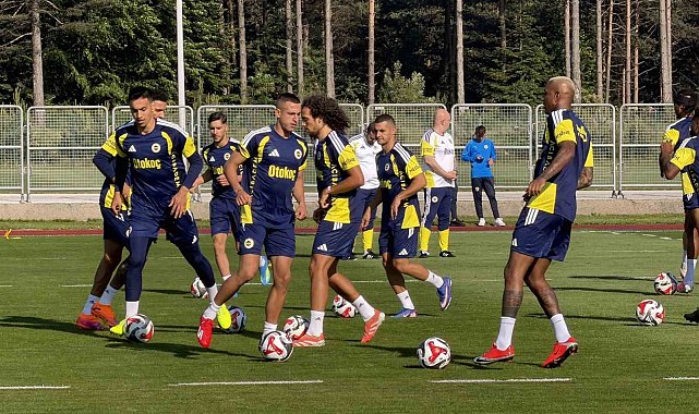 Fenerbahçe'de kadro, Avusturya kampında şekillenecek