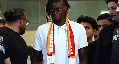 Galatasaray'ın yeni transferi Lesley Ugochukwu, İstanbul'a geldi