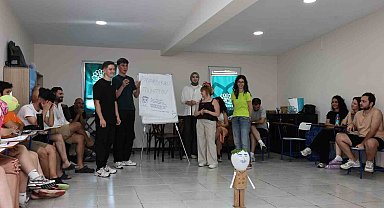 Gençler Fadıllı'da liderlik kampında buluştu