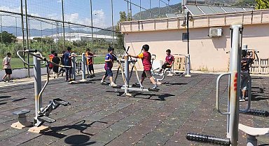 Hafızlık öğrencileri yeşil sahada moral depoladı