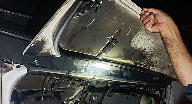 Hakkâri'de çöp sıkıştırma kamyonu yandı