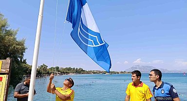 Hastanealtı Plajı'nda Mavi Bayrak yeniden gönderde
