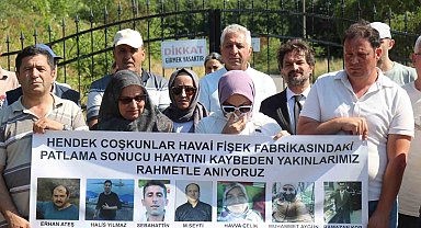 Havai fişek fabrikasındaki patlamada hayatını kaybeden işçiler anıldı