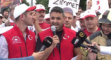 İBB personeli özlük ve sosyal hakları için Saraçhane'de toplandı
