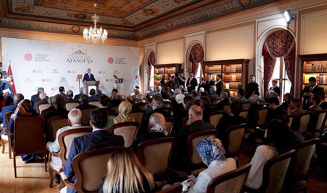 İletişim Başkanı Burhanettin Duran: "Ayasofya'nın ibadete açılması adeta bir Kızılelma'ydı"