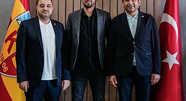 İlhan Parlak görevinden istifa etti