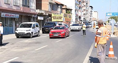 İncirliova anayolunda sıcak asfalt çalışması tamamlandı