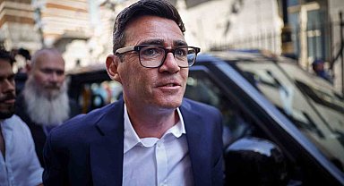 İngiltere'de milletvekili Andy Burnham, başbakan olmaya çok yakın