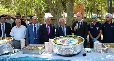İnönü Üniversitesi'nde aşure etkinliği