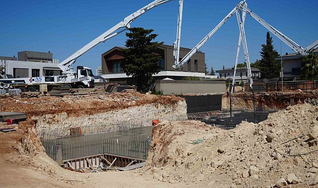 İnşaat şantiyesinde göçük: 2 işçi yaralandı