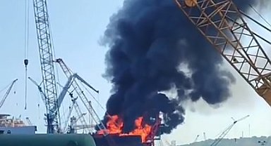 İzmir'de yakıt tankerinde korkutan yangın