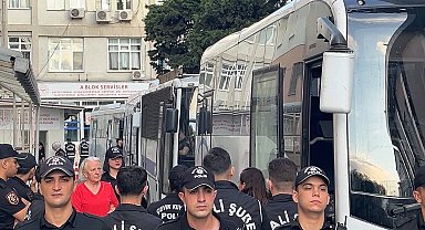 İzmit Belediyesi'ne yönelik soruşturma kapsamında gözaltına alınan şüpheliler, İstanbul'da sağlık kontrolünden geçirildi