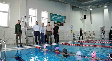 İznik Belediyesi yaz yüzme kursları 506 öğrenciyle başladı