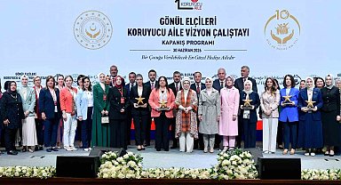 Kahramanmaraş'a koruyucu aile hizmetlerinde "Kalabalık Aile Özel Ödülü"